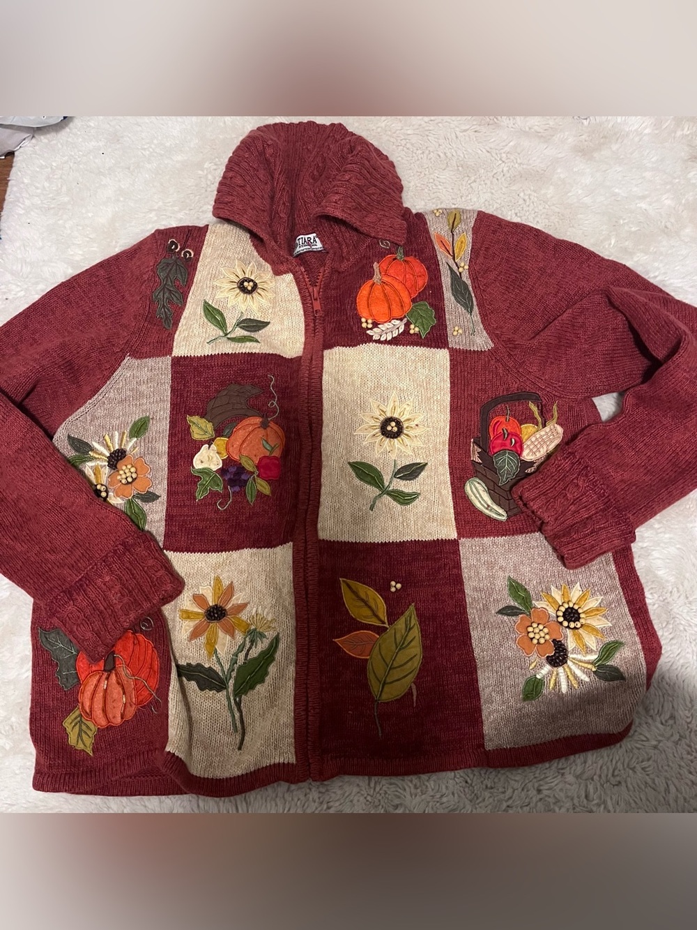 Tiara International Fall theme type Knit sweater With Embroidery Size L/XL